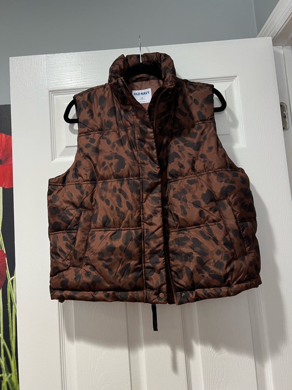 Old Navy Brown Leopard-Print Quilted Puffer Vest for Women